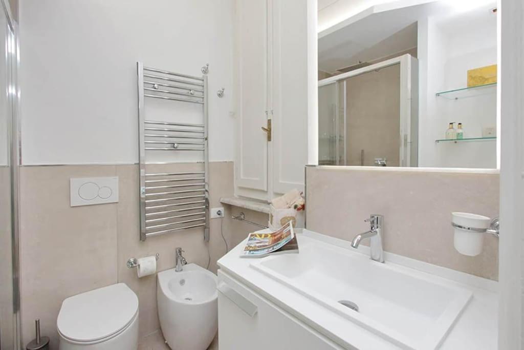 Elegant Apartment In The Heart Of Rome-Navona Area Exterior foto