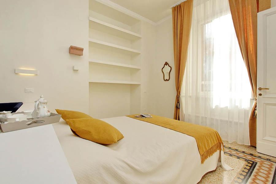 Elegant Apartment In The Heart Of Rome-Navona Area Exterior foto