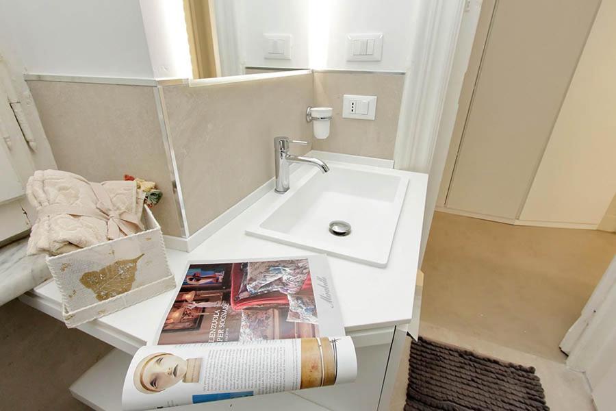Elegant Apartment In The Heart Of Rome-Navona Area Exterior foto